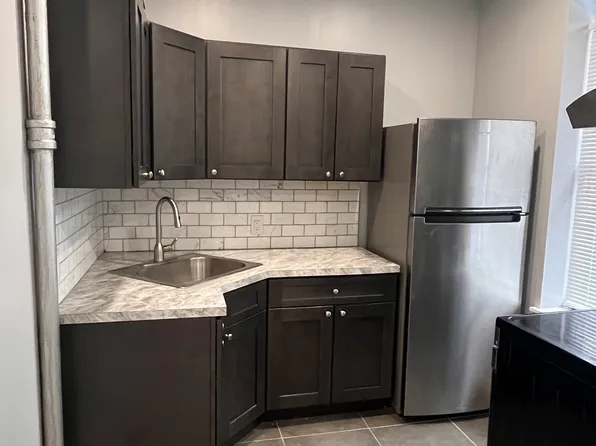 37-13 30th Avenue image 1 of 8