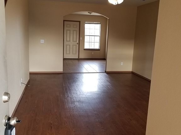 2nd image of 4200 SW Chapelstone Ave Unit 1