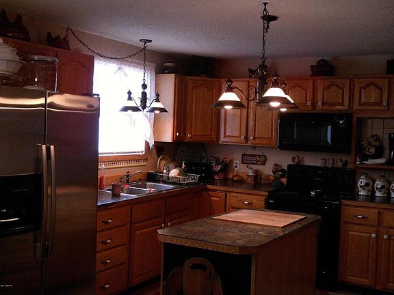 4th image of 2109 N Wisner Ave