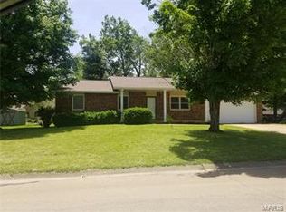 110 Meramec Dr, Farmington, MO 63640