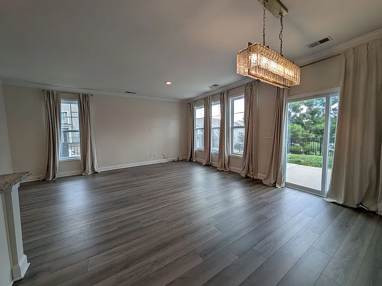 634 Cypress Glen Ln — Photo 9