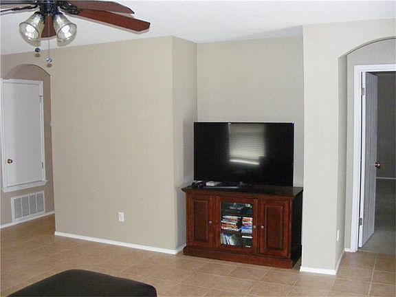 3rd image of 17123 Dashwood Creek Dr