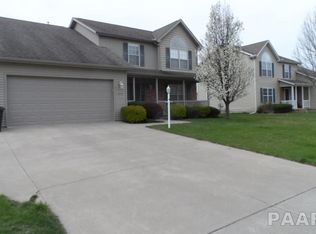 1412 W Cloverdale Rd, Chillicothe, IL 61523