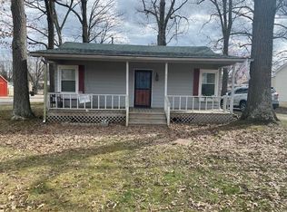 446 Broadway Ave, New Johnsonville, TN 37134