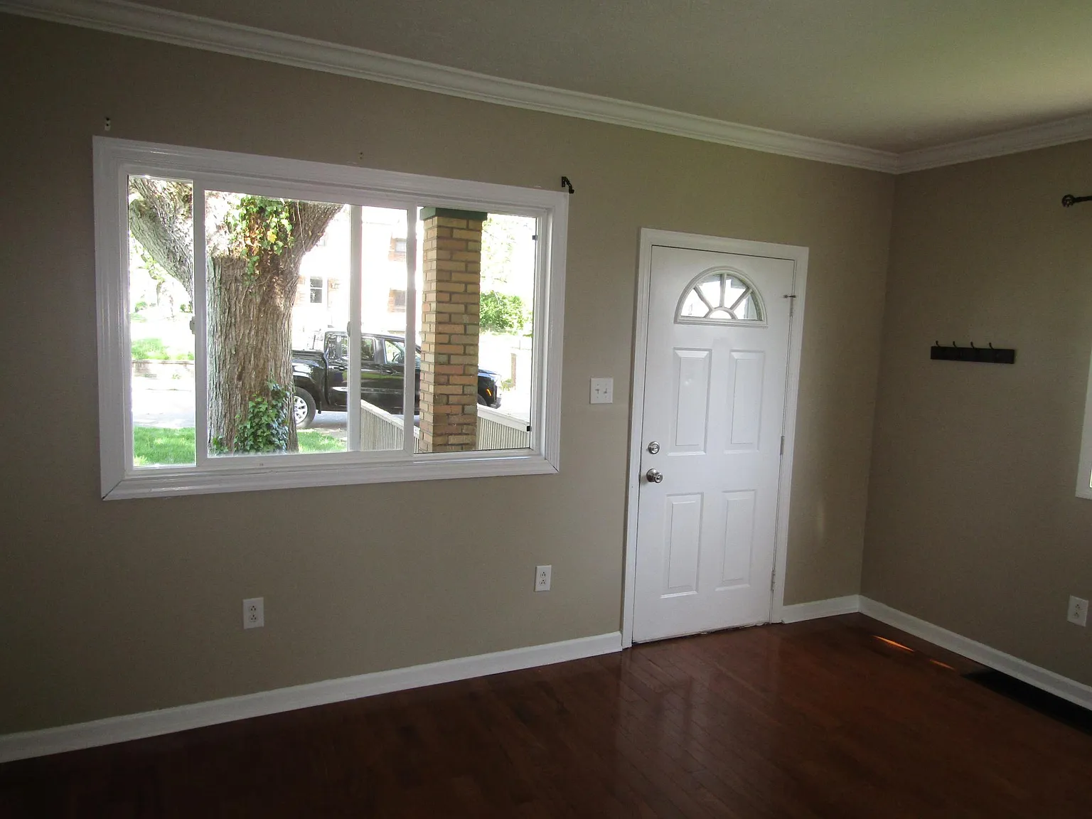 2 bed, $1,250 — Photo 3