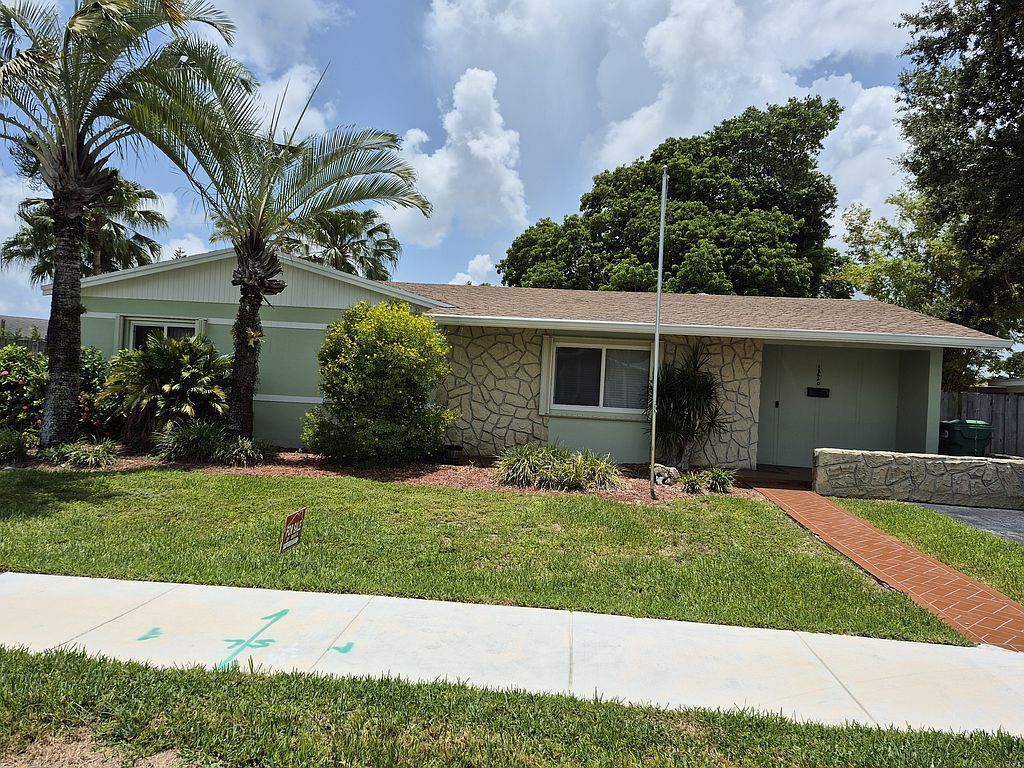 18620 SW 90th Ave - Property Image