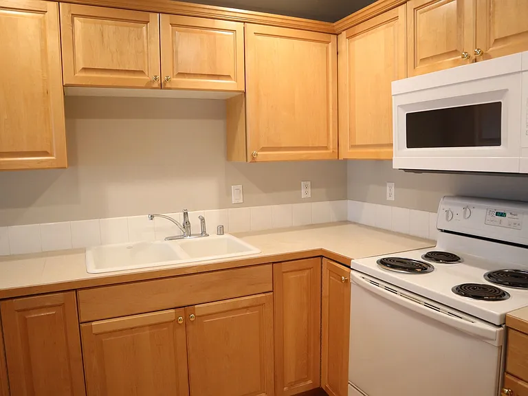 13920 NE 7th Ct — Photo 7