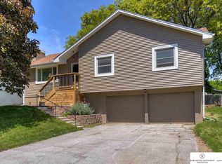 15218 Z St, Omaha, NE 68137