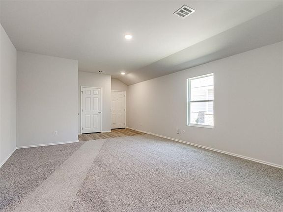 3rd image of 2216 SE 89th Ter
