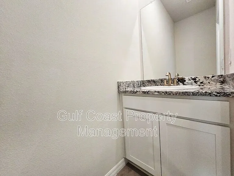 611 160th St E — Photo 22