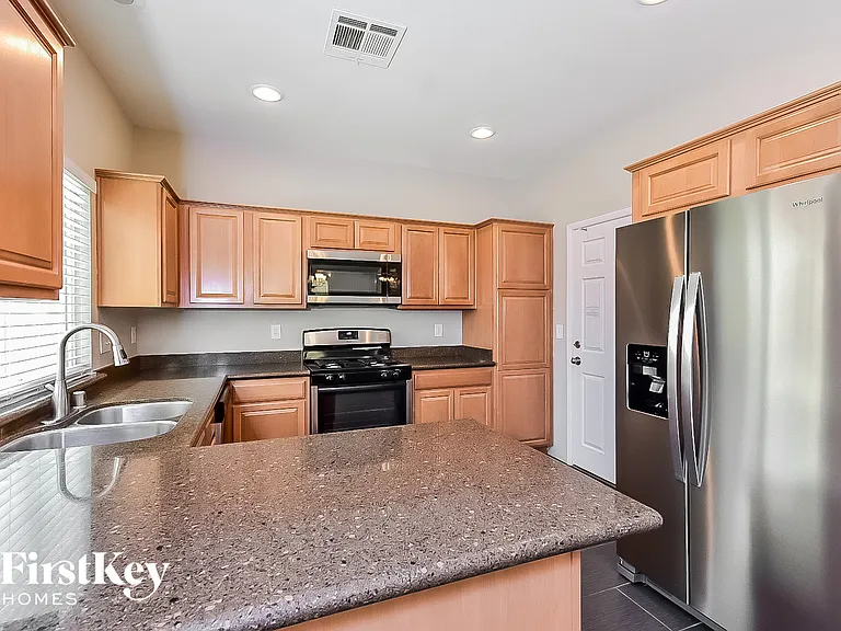 10651 Bandera Mountain Ln — Photo 5