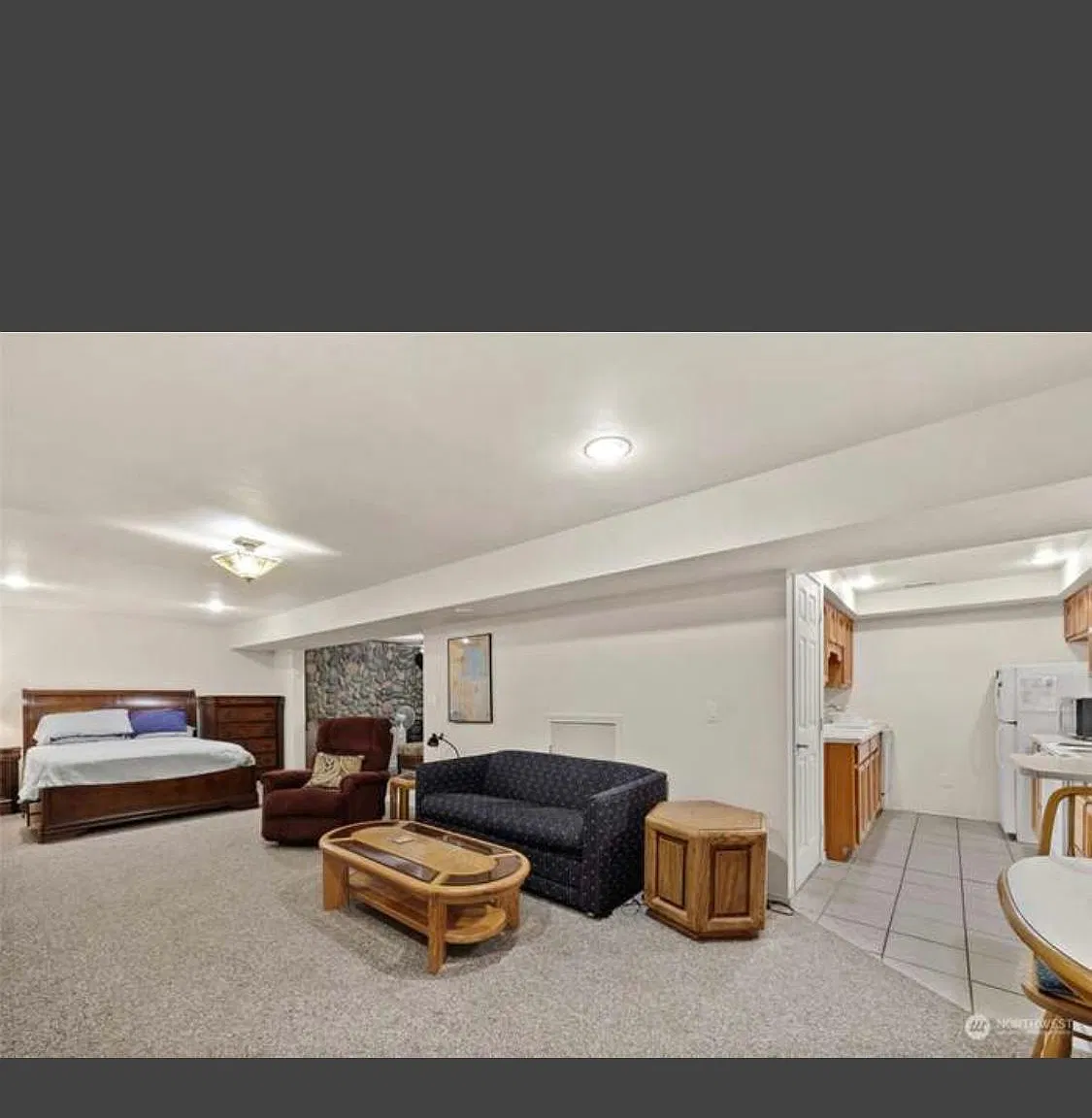 Studio, 975 sqft, $1,500 — Photo 1