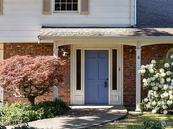 3rd image of 7030 57th Drive NE