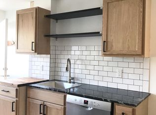 34 Emerald Pl, Easthampton, MA 01027