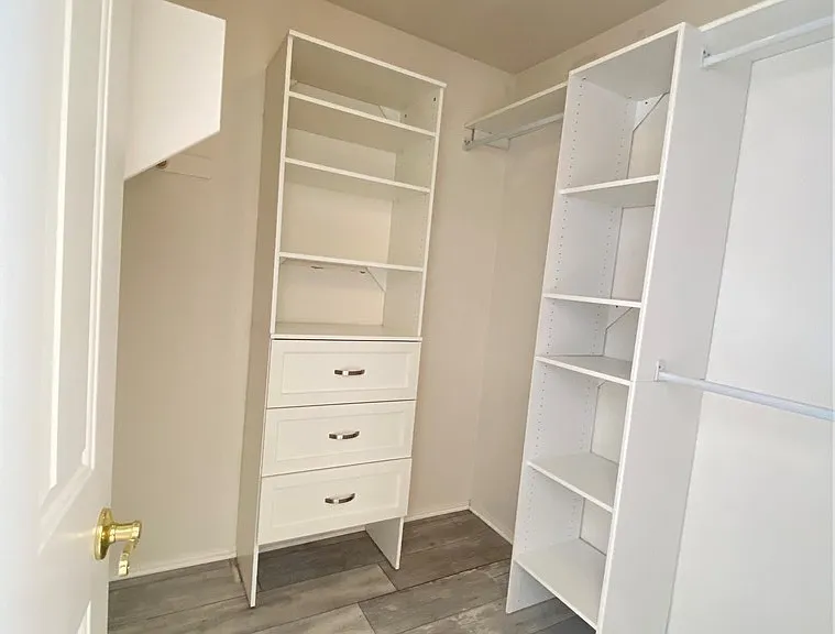 8328 Sea Glen Dr — Photo 18