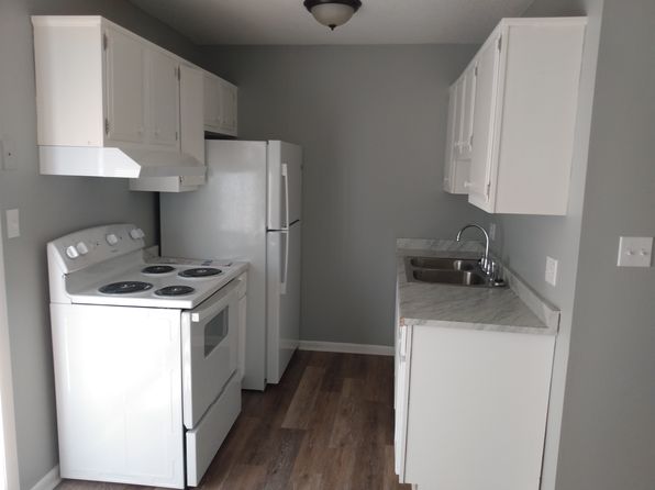 235 W Poplar St