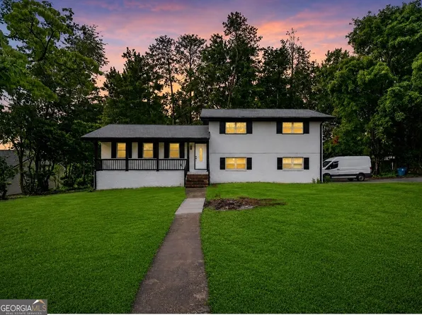 764 Trailwood Dr, Riverdale, GA 30274