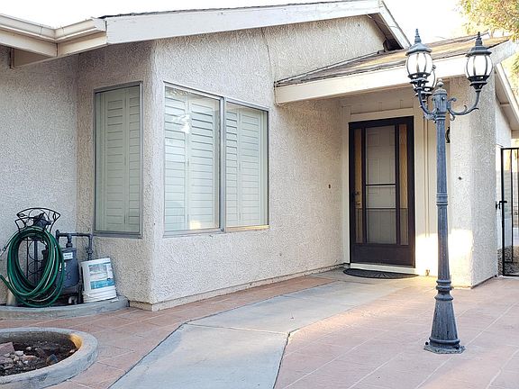 4th image of 4033 Foxgrove Dr