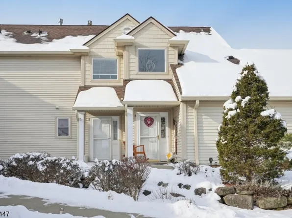 2 Caleb Ct, Hardyston Twp., NJ 07419