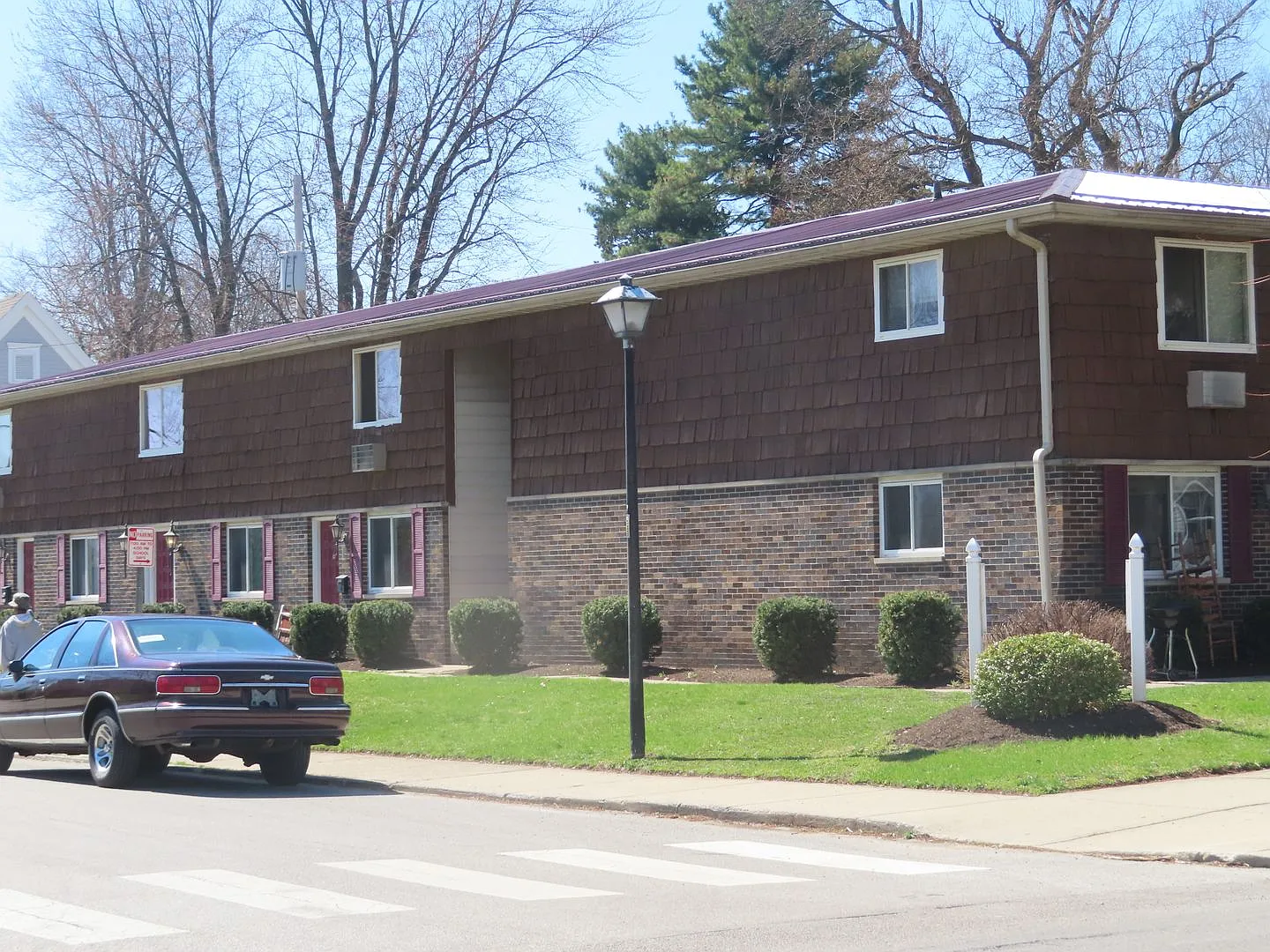 Washington 1100 / 1101 / 1107 & Rockhill 1006 / 1010 - Rockhill Manor (PM) — Photo 2