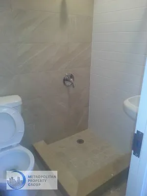 Rented by Metropolitan Property Group | media 32