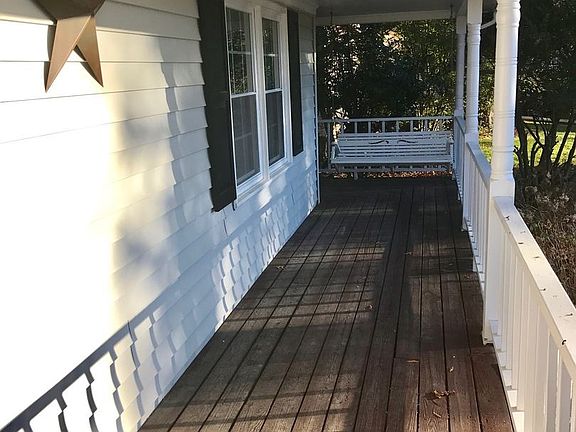 3rd image of 1441 Lake James Dr