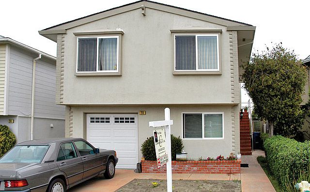 1st image of 210 San Fernando Way