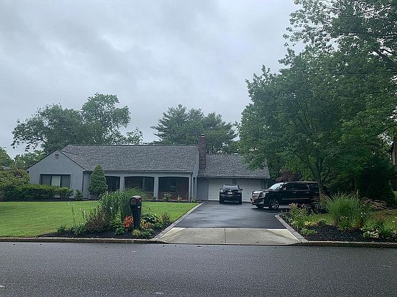 2nd image of 34 Malvern Ln