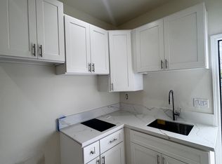 418 Lincoln Ave #1/2, Bakersfield, CA 93308