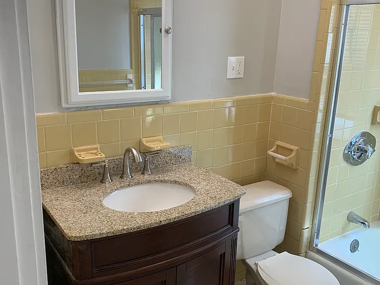45 Wilson Ave #1R — Photo 11