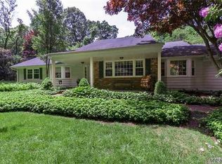 20 Wilderness Rd, Saint James, NY 11780