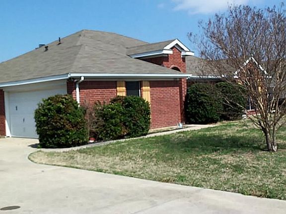 3rd image of 3200 Braford Dr