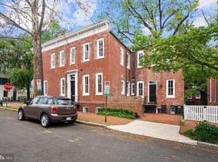 2737 O St NW, Washington, DC 20007