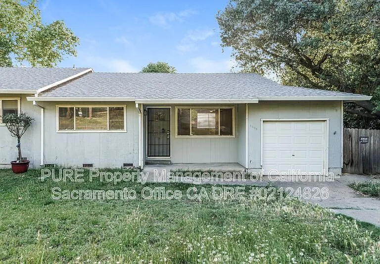 4525 Pennsylvania Ave #B — Photo 1