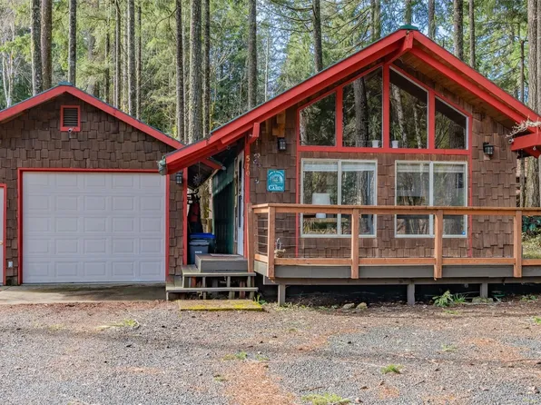 570 N Duckabush Drive W, Hoodsport, WA 98548