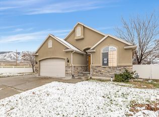 464 E Winchester Dr N, Tooele, UT 84074