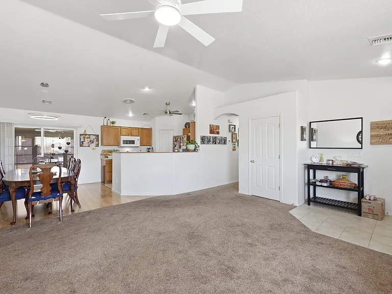 7419 E Mingus Trl — Photo 4