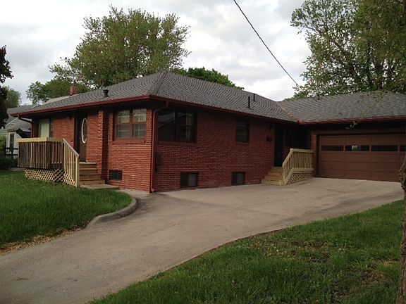 Exterior Front and Dbl Gar.