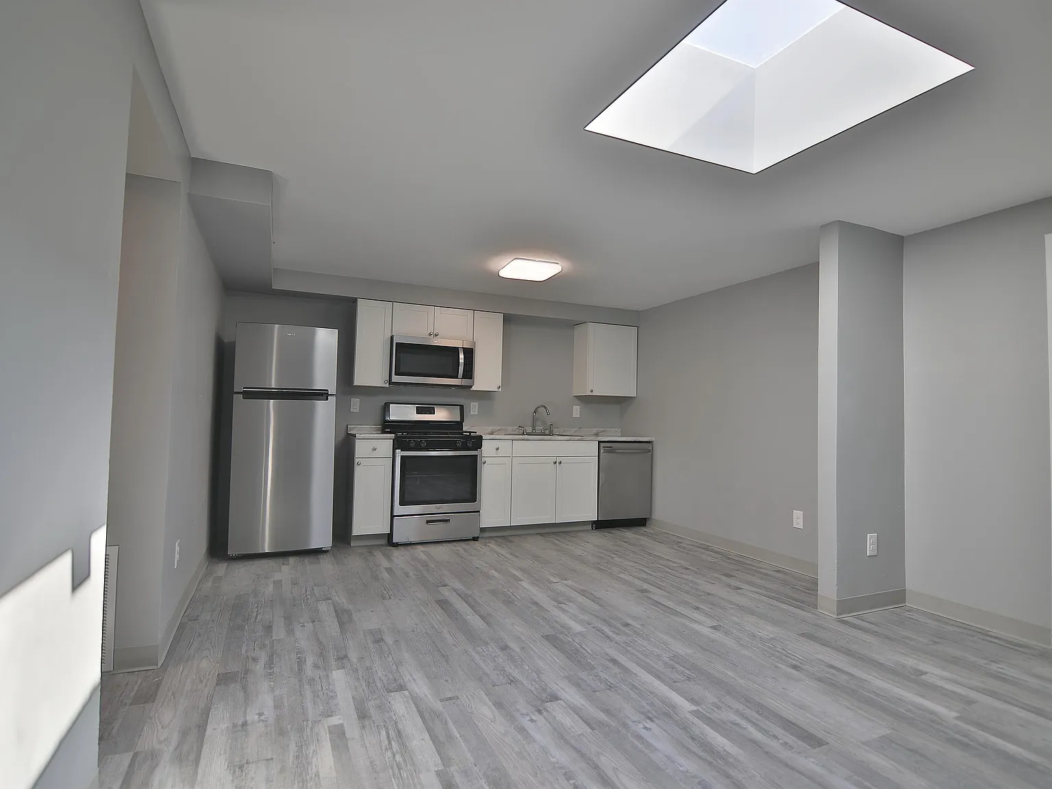 1100 Lincoln Hwy — Photo 4