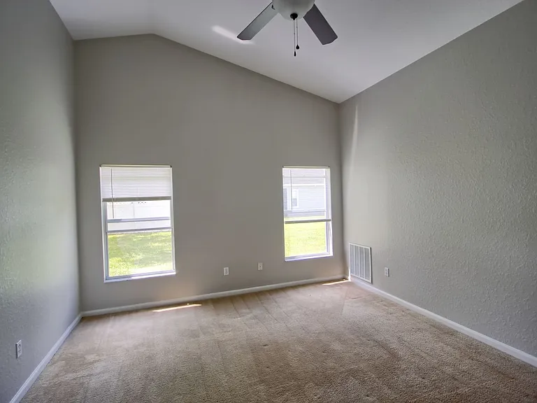 2924 Conner Ln — Photo 11