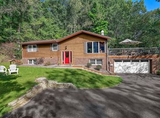 W3881 Sunrise Pl, La Crosse, WI 54601