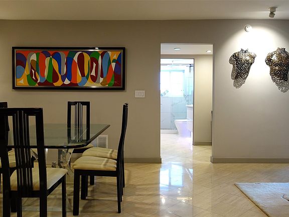 4th image of 805 Cypress Boulevard #407
