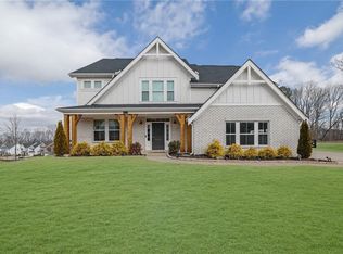 8005 Scenic Ridge Way, Ball Ground, GA 30107