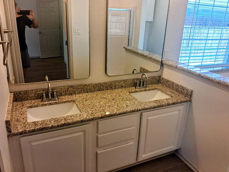 6004 Harwood Crossing Dr — Photo 17