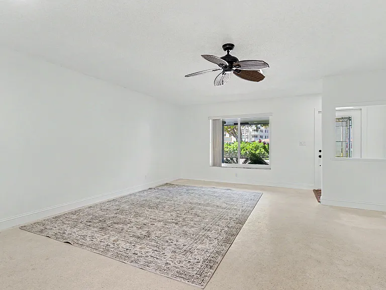 4800 NE 25th Ave N #NORTH — Photo 9