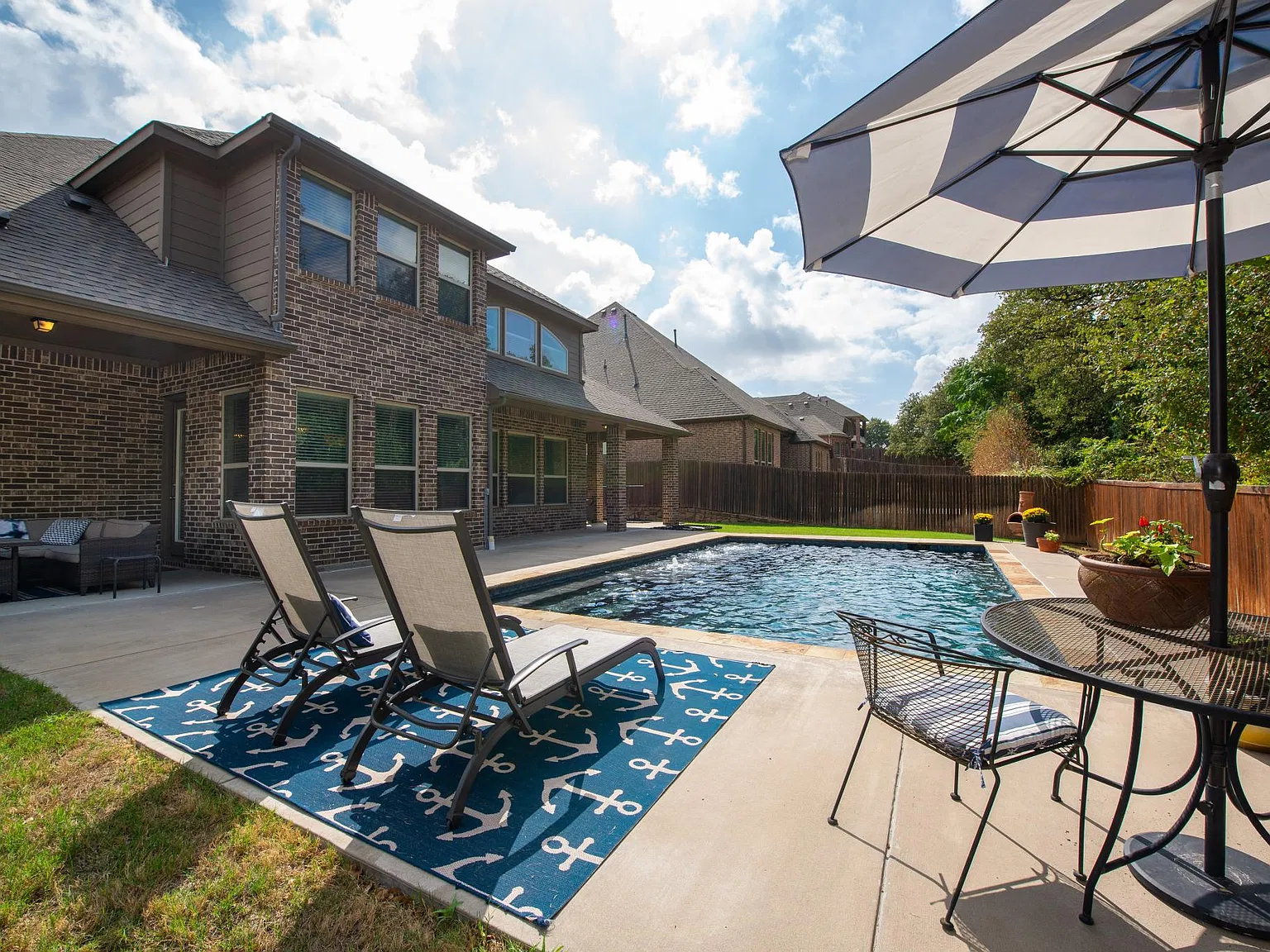 4 bed, 3.5 bath, 4151 sqft, $5,000 — Photo 2