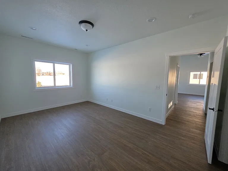 1227 Wisteria Ln — Photo 11