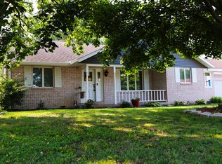505 S School St, Minier, IL