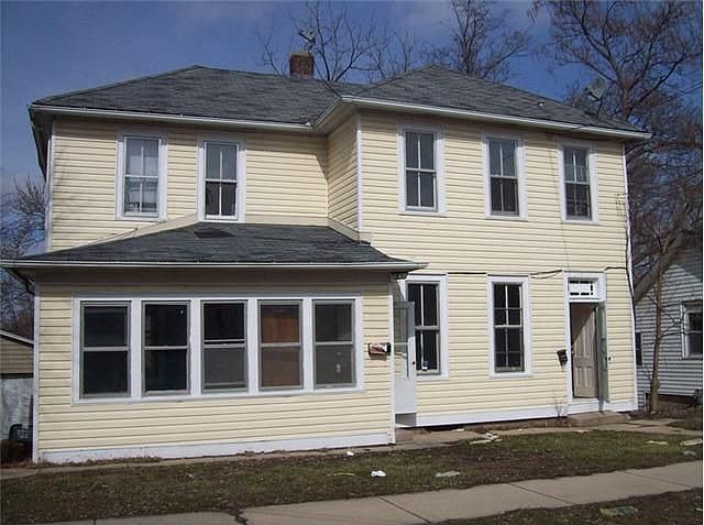 1st image of 319 Rosewood Ave