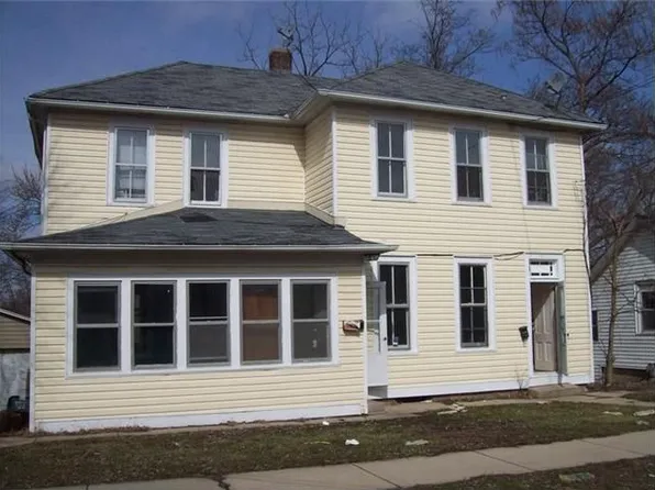 319 Rosewood Ave, Aurora, IL 60505